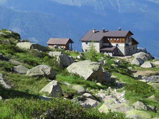 Rifugio Stavel "Francesco Denza"